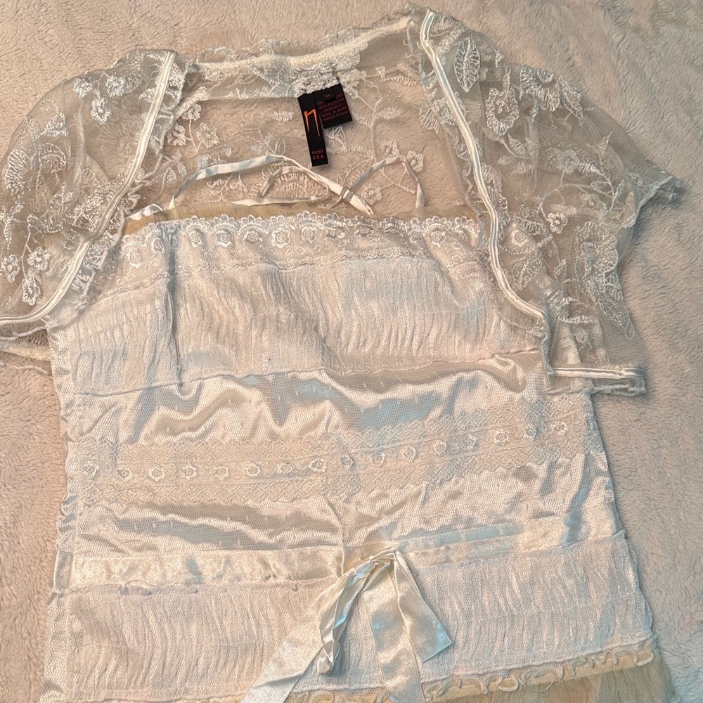 Chic White Lace Blouse Set